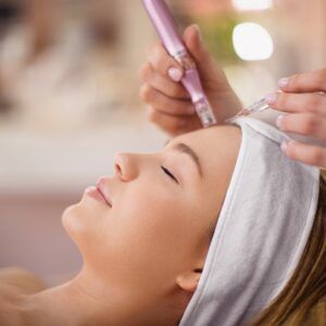 Microneedling hidratación y nutrición profunda